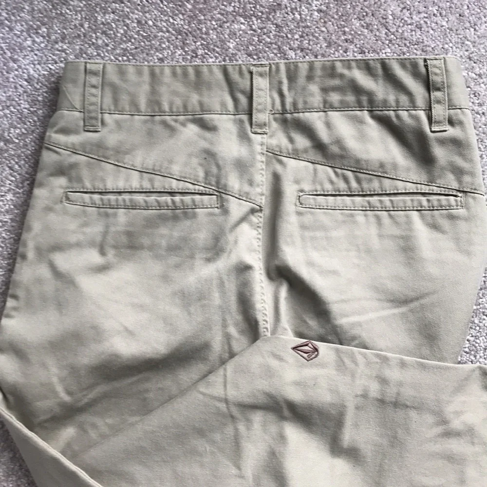 Volcom Set - Picture 3 of 5